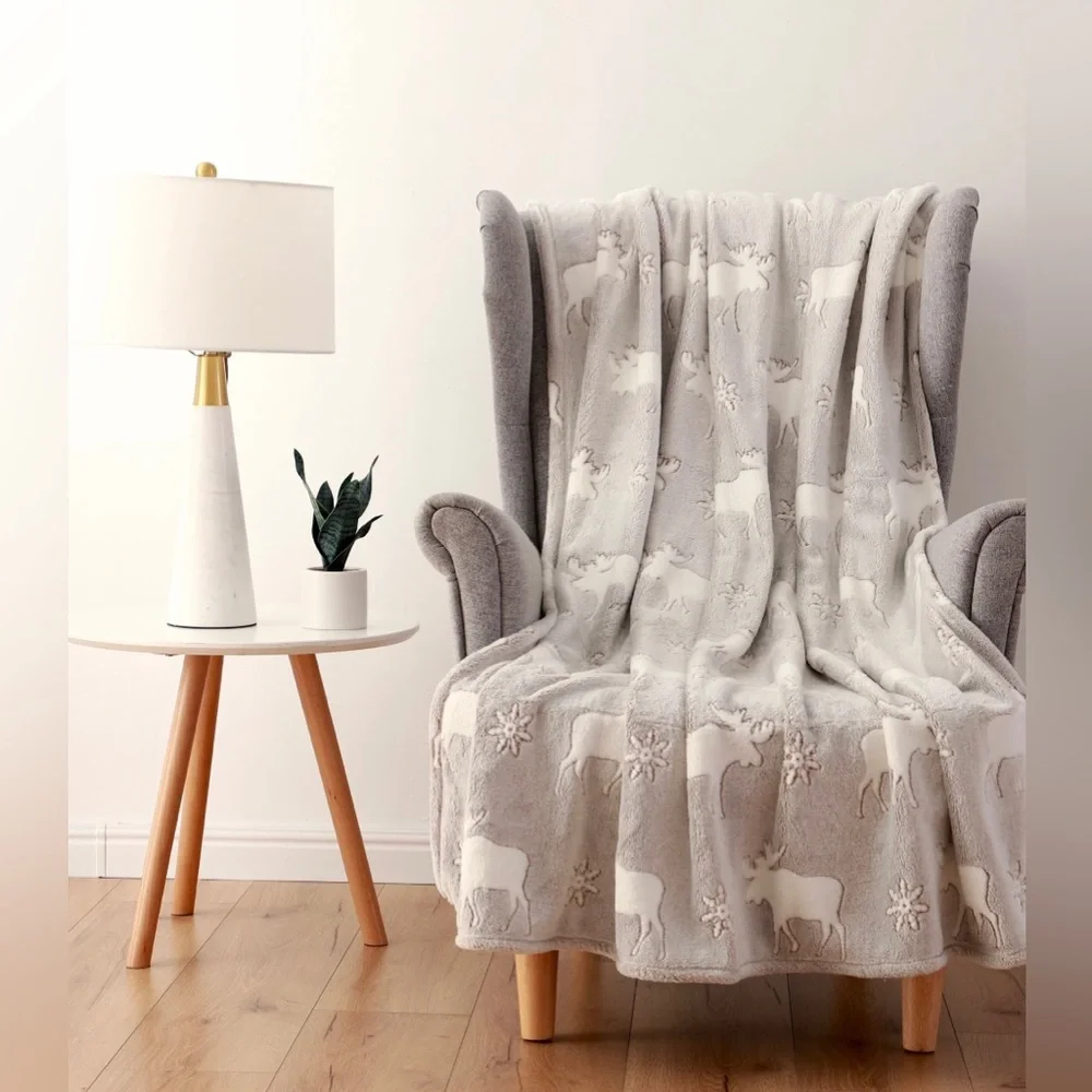 Mainstay Printed Textured Plush Throw 50’ x 60’ Moose